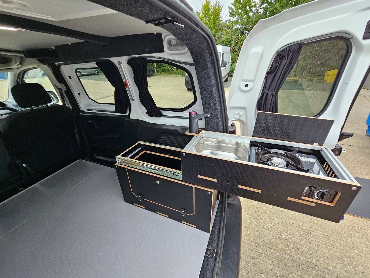 NEW Caddy - Pod sliding campervan kitchen (easy 3 part self - assemble) - Vangear - EU