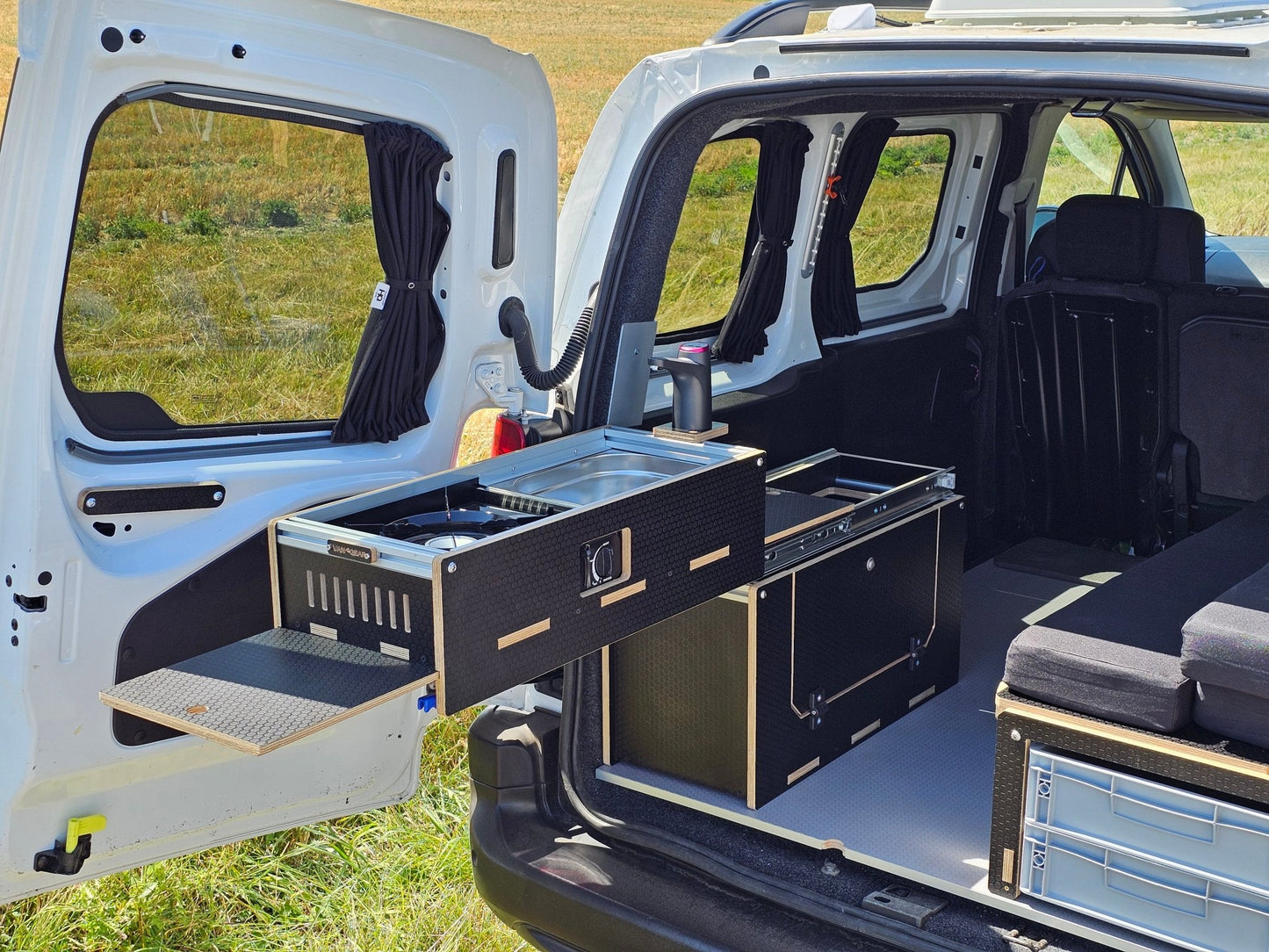 NEW Caddy - Pod sliding campervan kitchen (easy 3 part self - assemble) - Vangear - EU