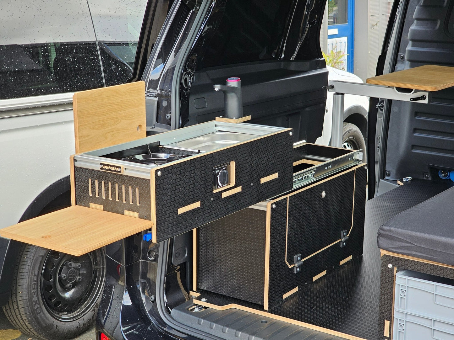 NEW Buzz - Kit for the Volkswagen id.buzz cargo NEW "Freerunner" - Vangear - EU