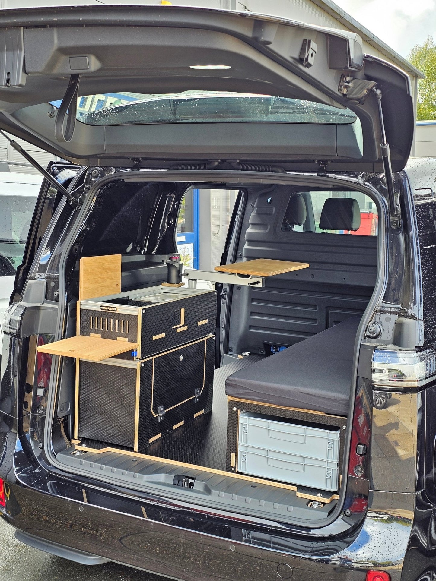 NEW Buzz - Kit for the Volkswagen id.buzz cargo NEW "Freerunner" - Vangear - EU