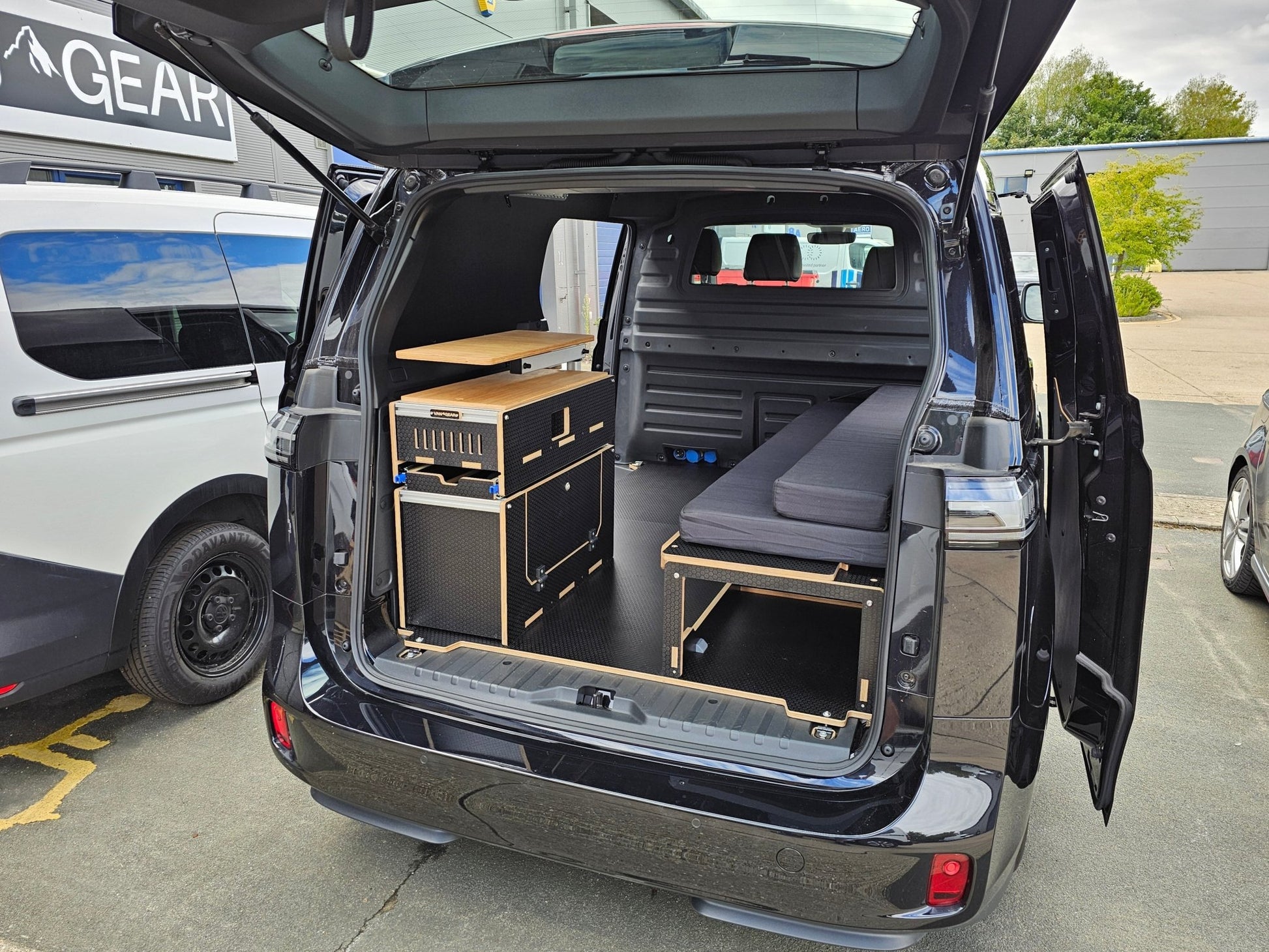 NEW Buzz - Kit for the Volkswagen id.buzz cargo NEW "Freerunner" - Vangear - EU