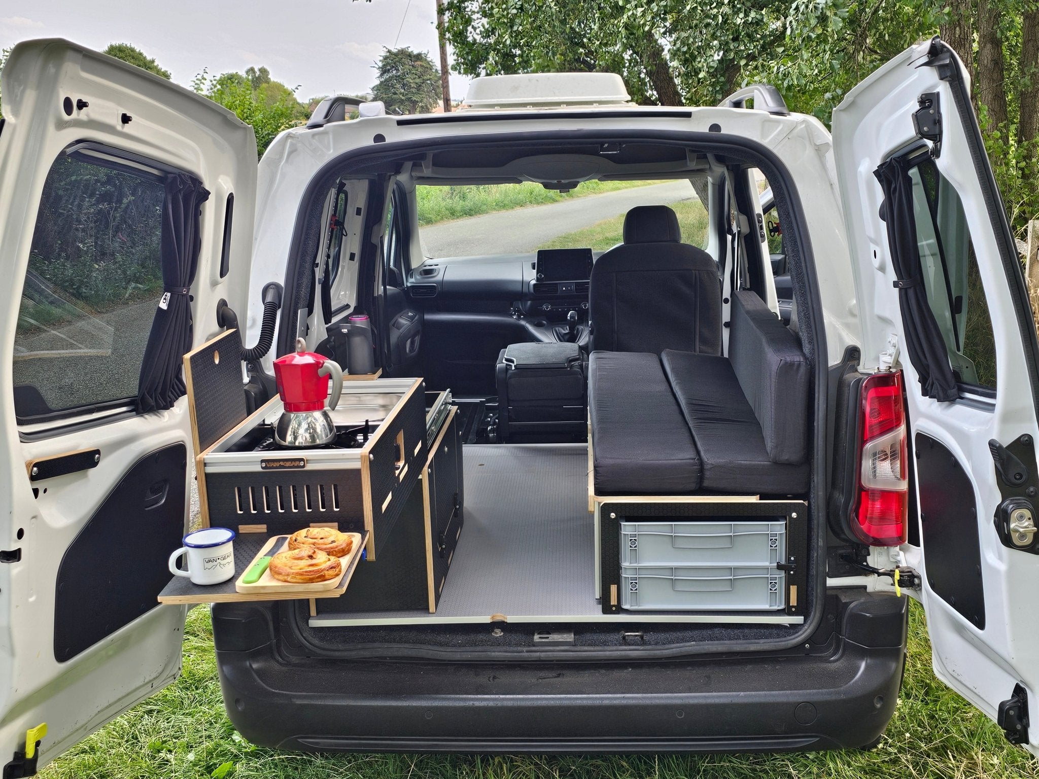 NEW Caddy - Pod sliding campervan kitchen (easy 3 part self - assemble) - Vangear - EU