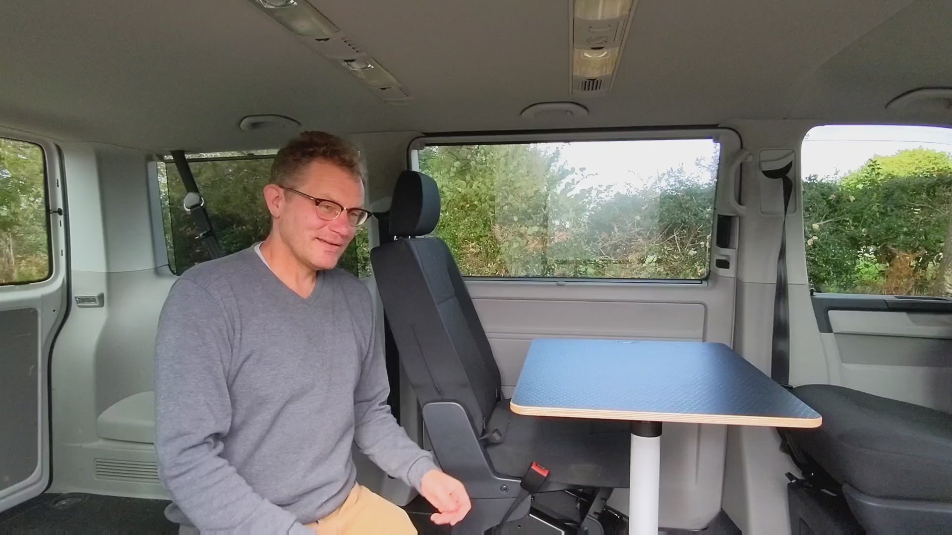 NEW MOBIFRAME rail - Vangear campervan table & stand