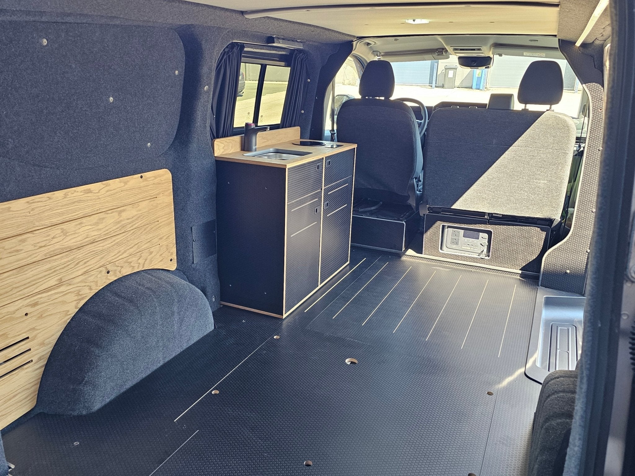 Vangear Woody-Pod - Electric version - Black with Oak top (Self assembled) - Vangear-EU