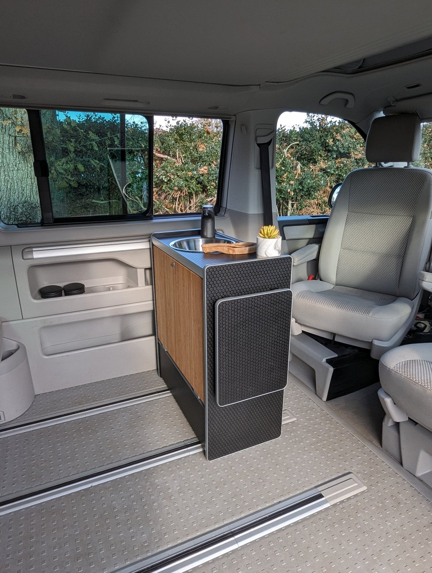 Vangear Nano-Pod 2.1 campervan kitchen-Black with Driftwood door - Vangear-EU